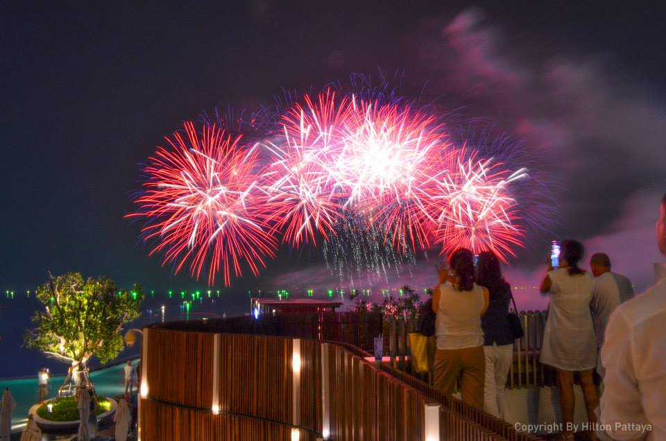 Pattaya Fireworks Festival-Hil